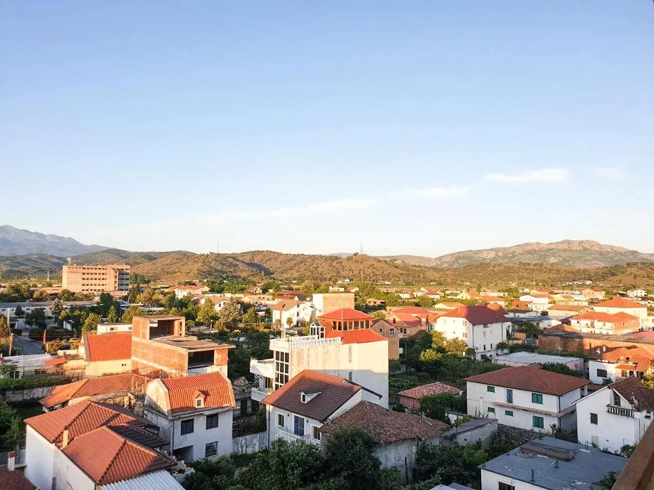 Shkoder Central Apartment Near Cathedral And City Center