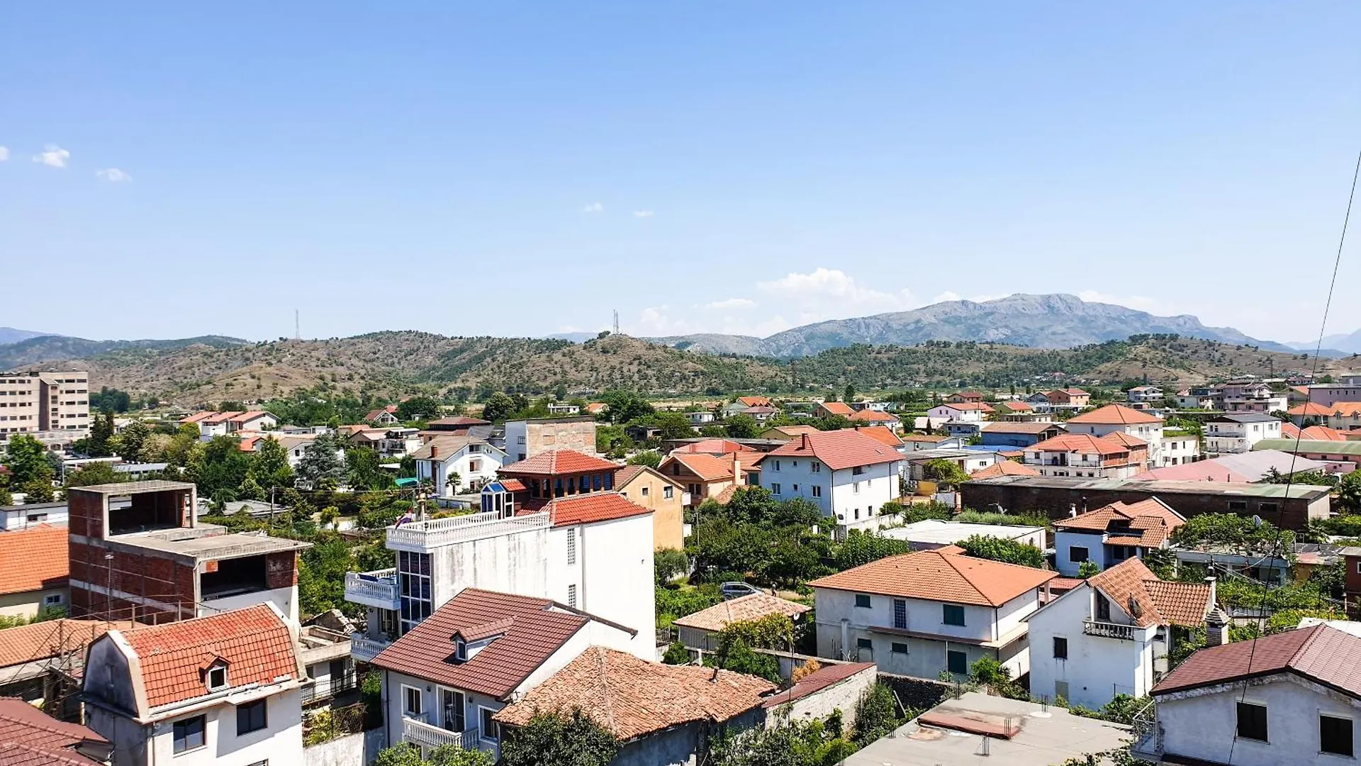Shkoder Central Apartment Near Cathedral And City Center Albania